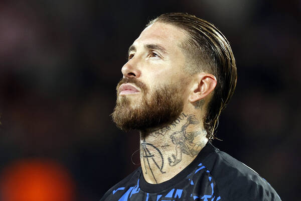 Sergio Ramos wrócił z przytupem. Wynegocjował willę i fortunę. 