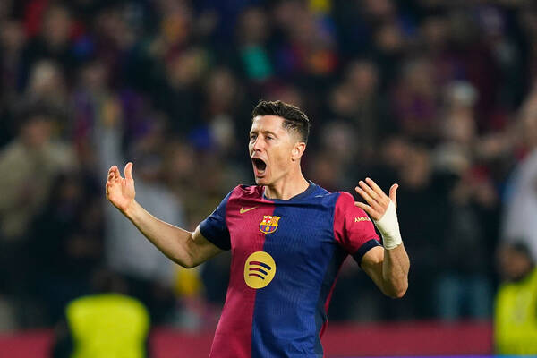 Inter Mediolan - FC Barcelona gdzie oglądać? Transmisja na żywo w TV i stream online z rewanżu (06.05.2025)