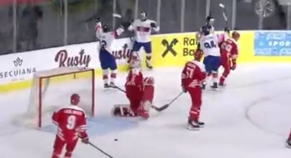 Bolesne pożegnanie. Polscy hokeiści ulegli Brytyjczykom na MŚ [WIDEO]