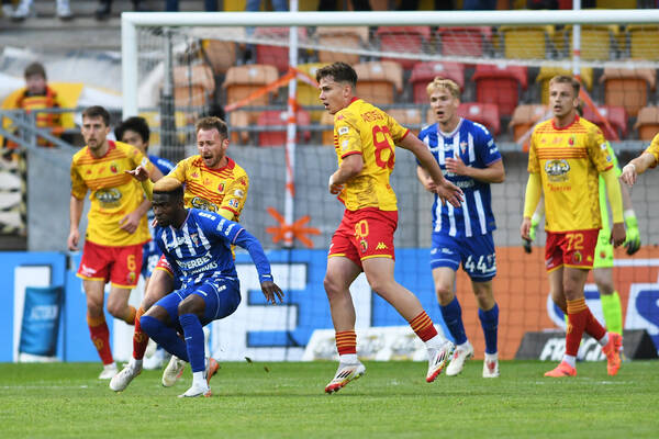 Jagiellonia znów straciła punkty. Debiutancki gol 16-latka [WIDEO]