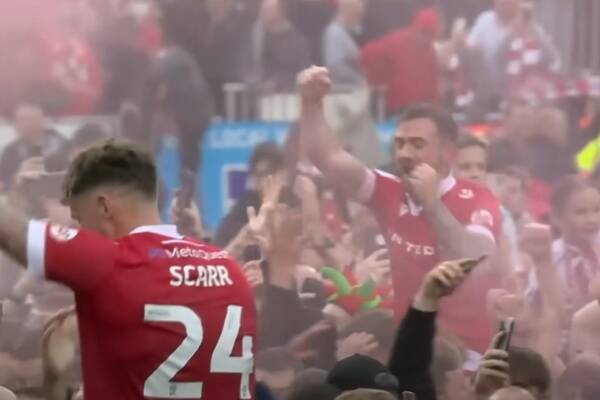 Gotowe dzieło na Oscara. Zastali piłkarską ruinę, zrobili FC Hollywood. I są coraz bliżej Premier League