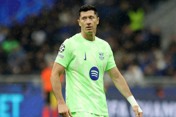 Przewidywane składy na mecz Barcelona - Real Madryt. Hiszpanie wiedzą, co z Lewandowskim
