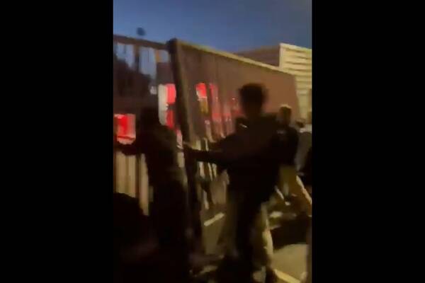 Wielki skandal w Hiszpanii. Piłkarze nie wrócili do domów [WIDEO]