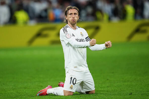 Modrić rozchwytywany. Do tego klubu mu najbliżej