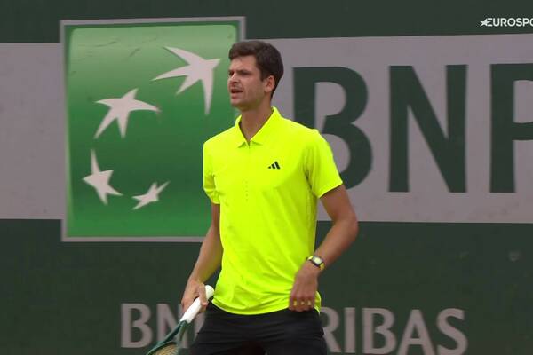 Nastolatek zlał Hurkacza! Koniec z Roland Garros! [WIDEO]
