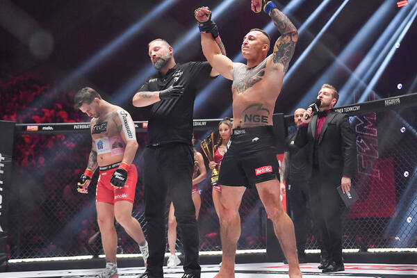 "Na gołe łapy w boksie". Nowa gwiazda freakfightów chce brutalnego starcia "Na gołe łapy w boksie". Nowa gwiazda freakfightów chce brutalnego starcia