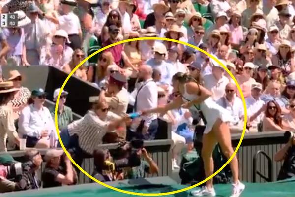 Niebezpieczna sytuacja na Wimbledonie. Sabalenka ruszyła z pomocą [WIDEO]