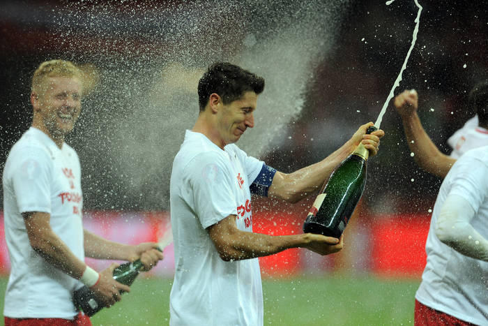 Lewandowski bez kary za picie szampana