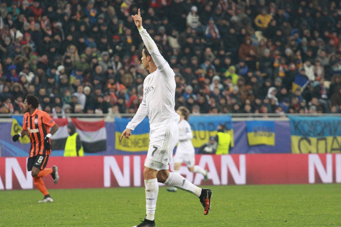 Figo: Ronaldo może zdobyć Złotą Piłkę
