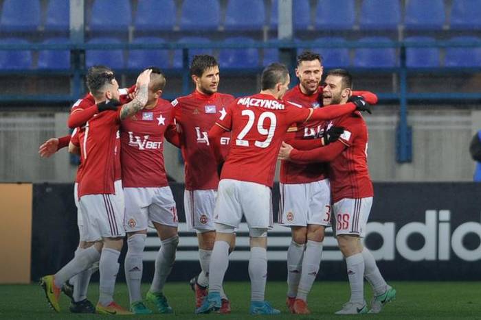 Wisła Kraków rozstała się z siedmioma piłkarzami
