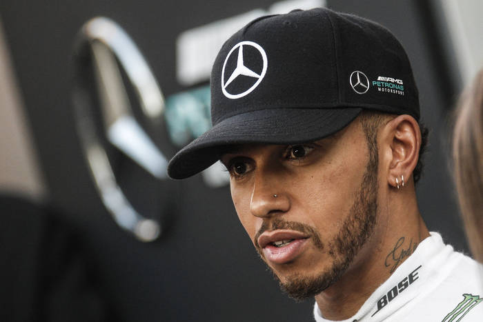 Hamilton: Vettel nie jest odporny na presję