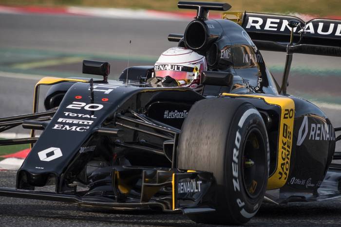 F1: Renault nie wróci do czołówki zbyt szybko