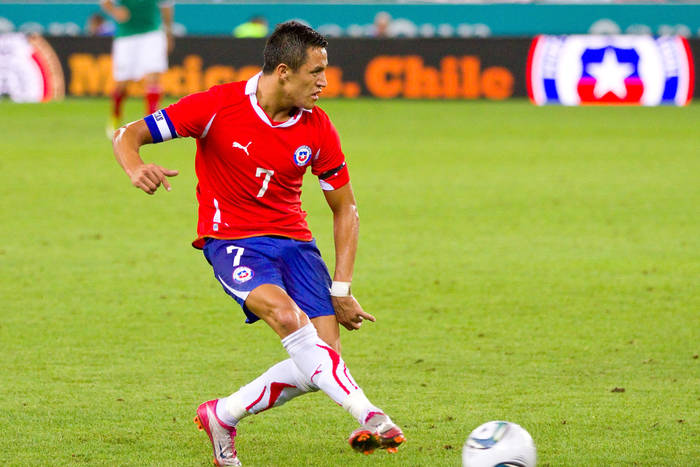 Vargas i Sanchez zapewnili Chile awans do ćwierćfinału
