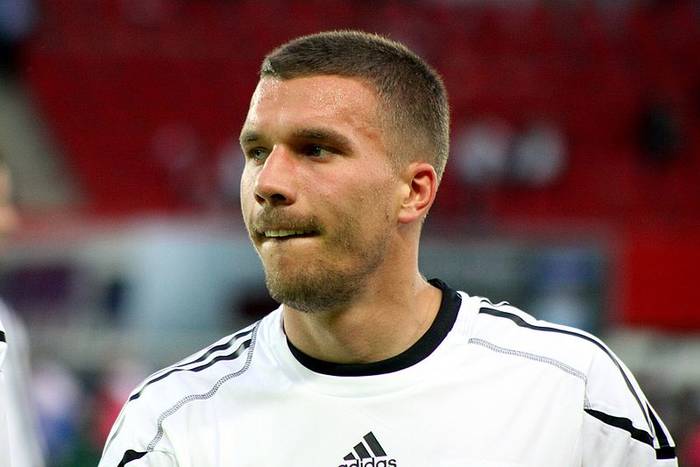 Lukas Podolski zmieni barwy klubowe? "Bardzo mi się tam podobało. Uwielbiam ich kibiców"