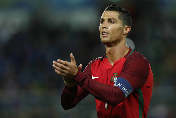 Kulisy meczu Polska - Portugalia. Ronaldo: Wszystko w rękach Boga [VIDEO]