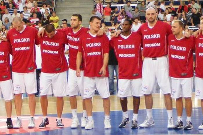 Znamy skład koszykarskiej reprezentacji Polski na zgrupowanie przygotowujące do kwalifikacji MŚ