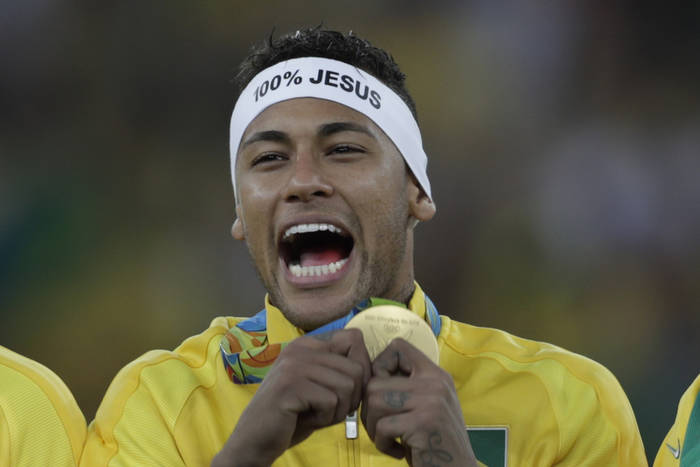Simeone: Neymar śpiewa i tańczy... Uwielbiam to!