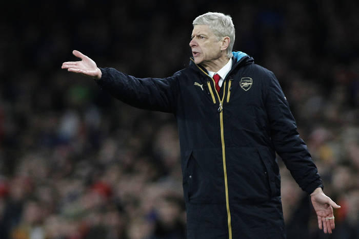 Cazorla: Wenger nie planuje odejść z Arsenalu
