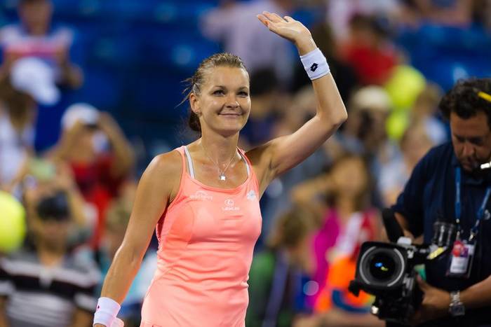 Radwańska nie dała rady Safarowej i odpadła z Wimbledonu w drugiej rundzie