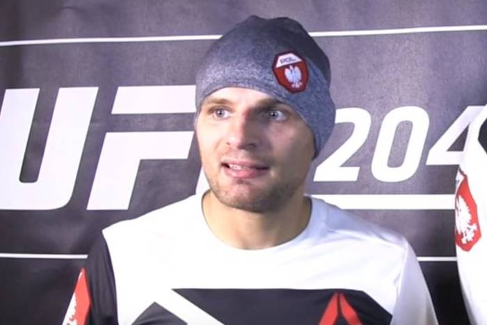 UFC: Brutalna wygrana Stasiaka. "Złamałem mu rękę" [VIDEO]