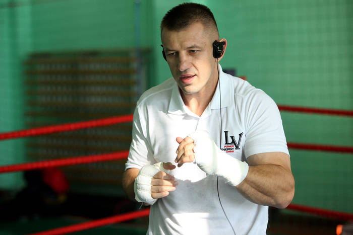 Adamek zapowiada kolejny powrót do boksu. "Chcę pożegnać się w dobrym stylu"