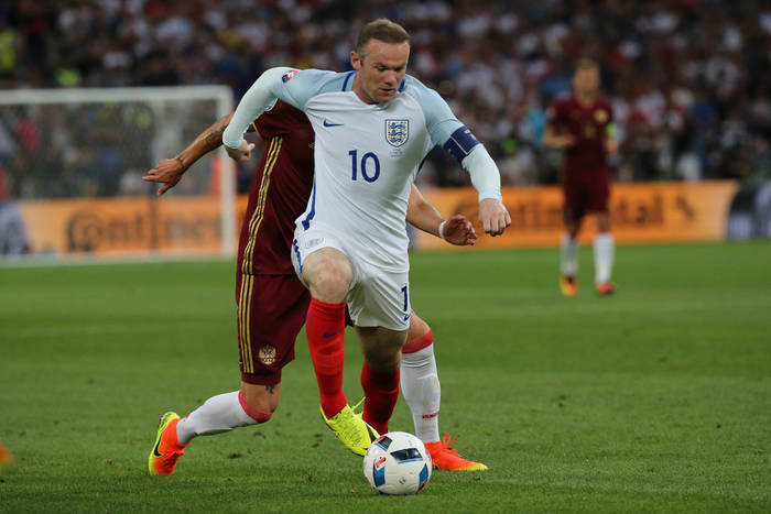 Wayne Rooney z kontuzją kolana