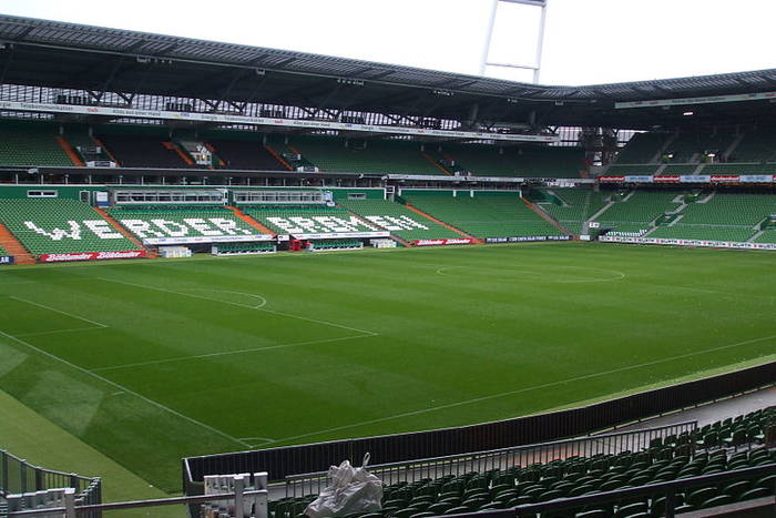 Werder Brema negocjuje nowy kontrakt z 22-letnim pomocnikiem