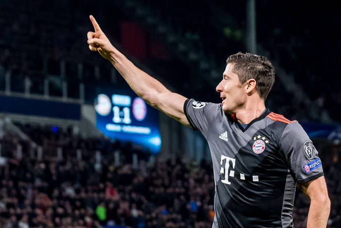Bayern wygrał z Atletico po przepięknym golu Lewandowskiego z rzutu wolnego [VIDEO]