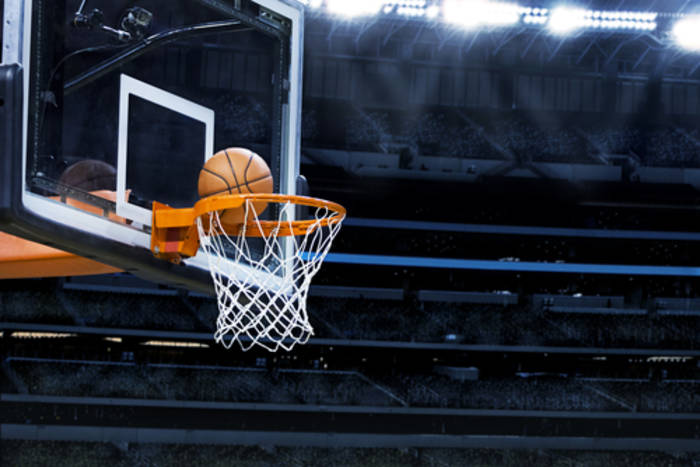 NBA: Świetny mecz Gortata i minimalna porażka Wizards