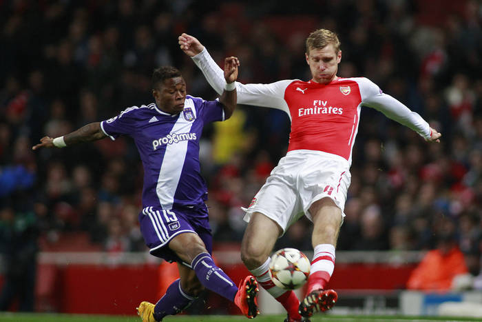 Mertesacker przedłużył kontrakt z Arsenalem
