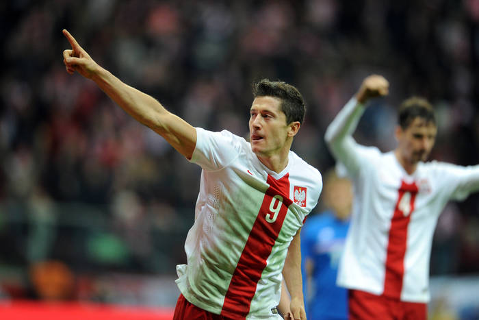 Lewandowski w formie! Hat-trick z HSV mimo zmiany po przerwie [VIDEO]