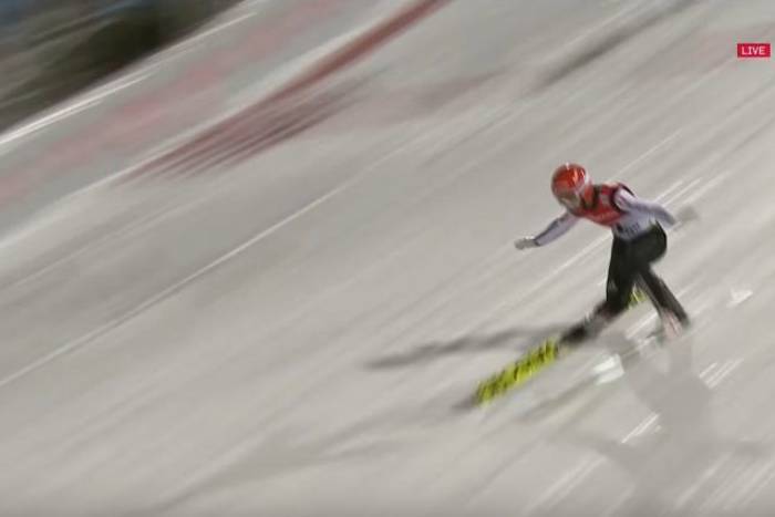 Stoch powinien mieć medal? To lądowanie Eisenbichlera... [VIDEO]