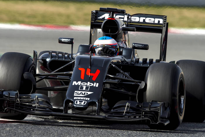 McLaren chce zatrzymać Alonso na pięć lat