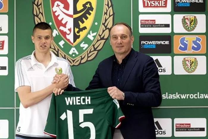 Łukasz Wiech na dłużej w Śląsku Wrocław Łukasz Wiech na dłużej w Śląsku Wrocław