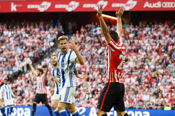 Inigo Martinez przeszedł z Realu Sociedad do Athletiku Bilbao