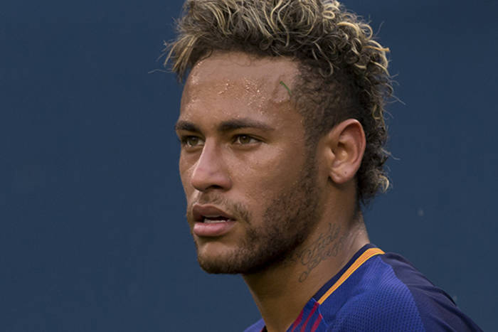 Neymar zbojkotował galę Złotej Piłki. Brazylijczyk wolał grać w grę [ZDJĘCIE]