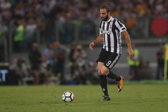 Juventus lepszy od Milanu. Higuain bohaterem meczu [VIDEO]