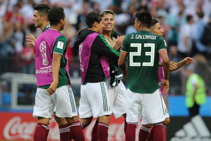 Niezły Meksyk! Drugie zwycięstwo na mundialu. Topornych Koreańczyków było stać tylko na jednego gola [VIDEO]