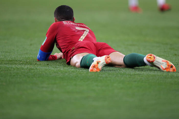 Ronaldo wraca do domu! Świetny Cavani wyrzucił Portugalię z mundialu [VIDEO]