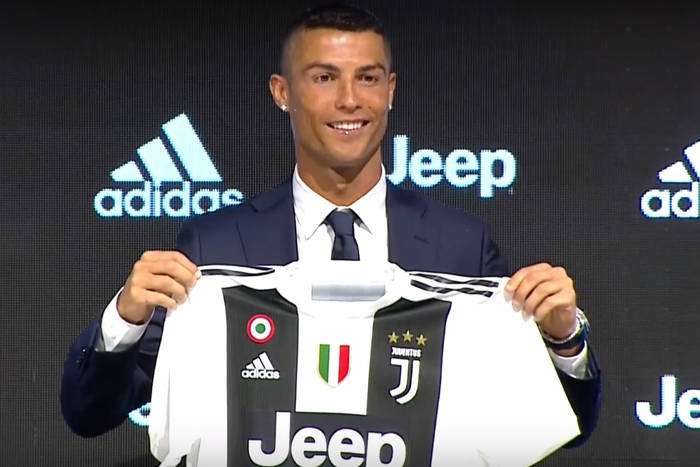 Juventus zaprezentował Cristiano Ronaldo. "Serie A to trudna liga, ale jestem gotowy na to wyzwanie. Chcę tworzyć historię w Juventusie"
