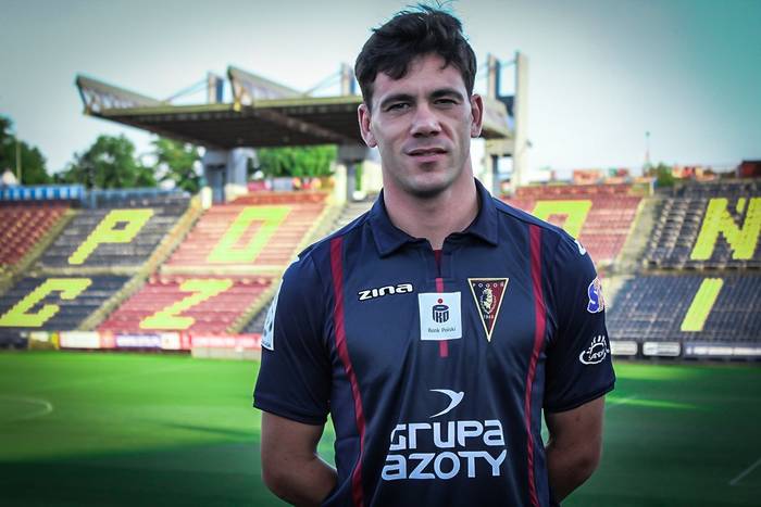Iker Guarrotxena Vallejo oficjalnie piłkarzem Pogoni