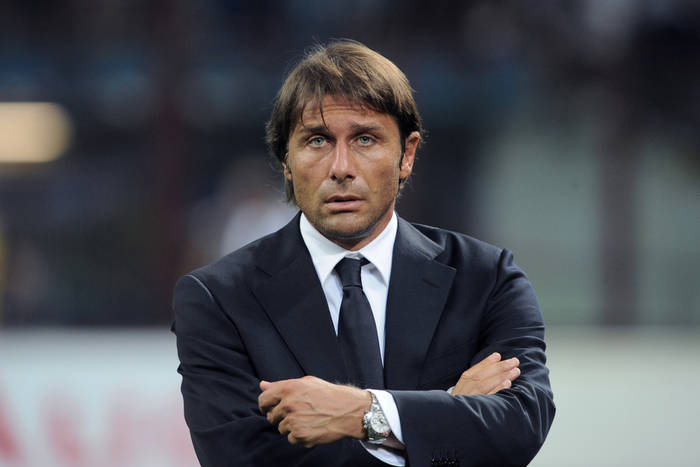AC Milan rozważa sprowadzenie piłkarza Tottenhamu. Transferowi sprzeciwia się Antonio Conte