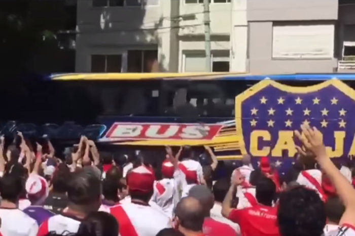 Nowe doniesienia i filmy z argentyńskiego piekła. Skandal w finale Copa Libertadores [WIDEO]