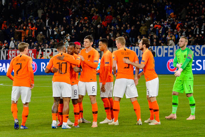 Osierocona Holandia, ale z gwiazdami największego formatu. “Oranje” są w meczu z nami zdecydowanym faworytem