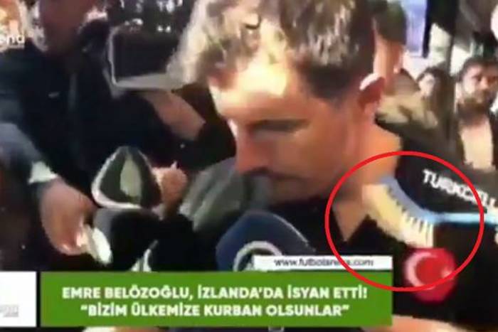 Burza przed meczem Turcji: długa odprawa na lotnisku i szczotka zamiast... mikrofonu. "To brak szacunku" Emre Belozoglu