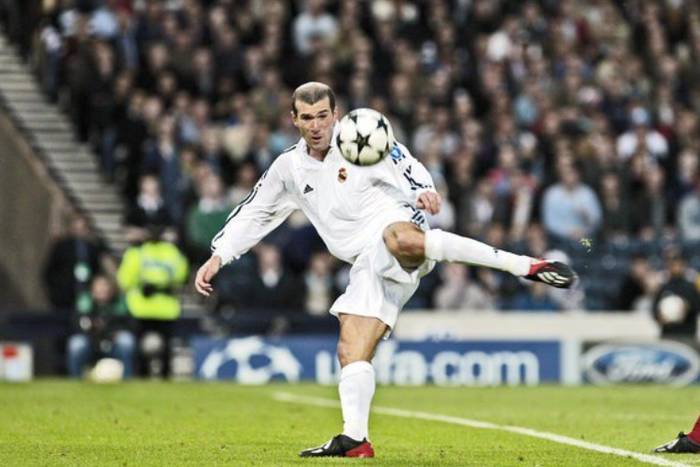 Legendy piłki nożnej: Zinedine Zidane. W Realu Madryt i reprezentacji Francji mało kto mógł się z nim równać Zinedine Zidane