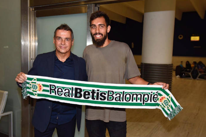Borja Iglesias ma nowego pracodawcę. 26-letni napastnik podpisał kontrakt