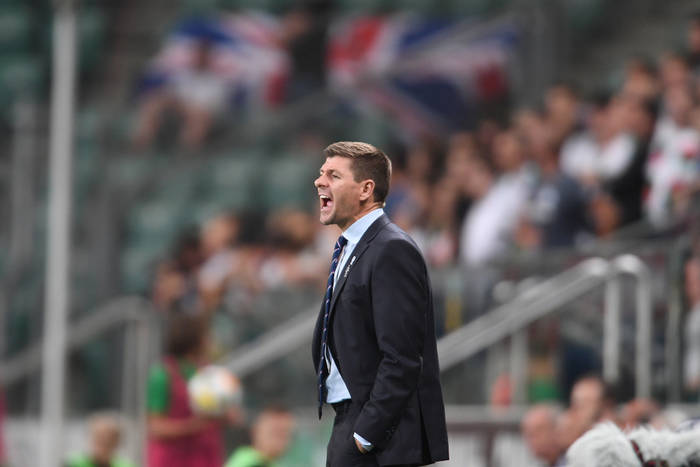 Steven Gerrard zły na piłkarzy Glasgow Rangers: Mam nadzieję, że przemyśleli sobie kilka spraw