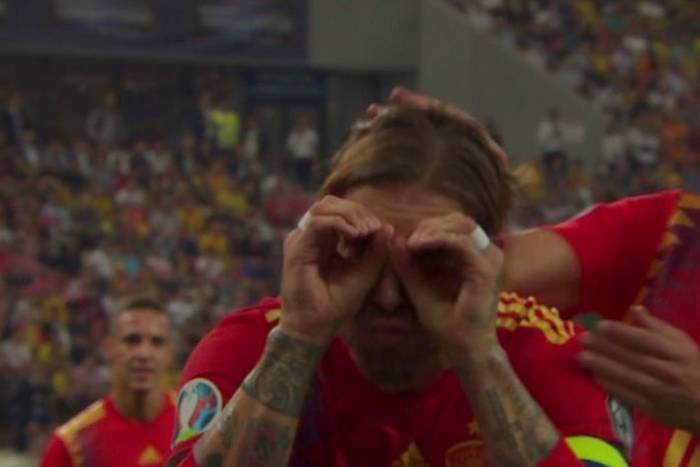 Sergio Ramos dostał kartkę za radość z gola. "To był gest dla mojego bratanka" Sergio Ramos dostał kartkę za radość z gola. "To był gest dla mojego bratanka"