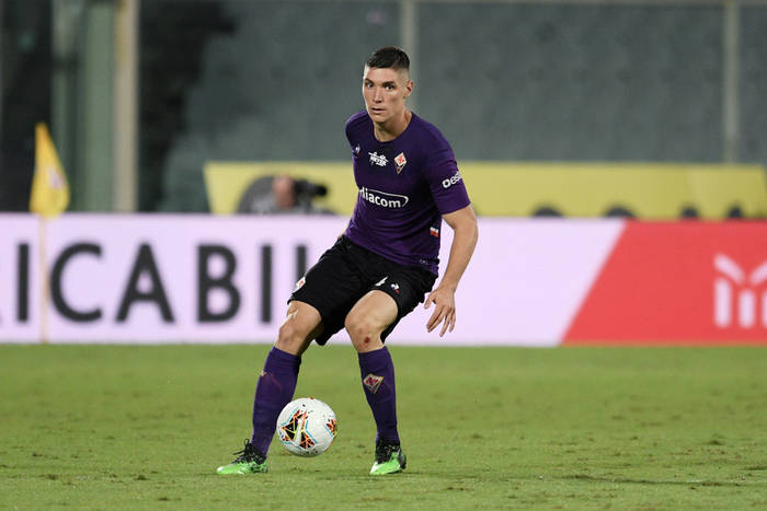 Fiorentina nie chce stracić Nikoli Milenkovicia. Oferuje mu nowy kontrakt